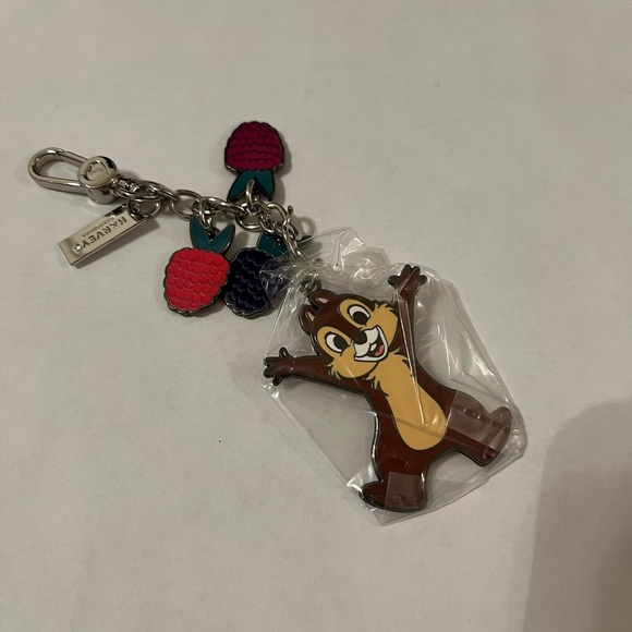 Harvey's California Disney Chip and
Dale key chain charm - Picture 3 of 5